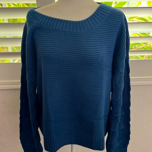Simplee - pretty blue acrylic sweater NWT sz L - Picture 5 of 8